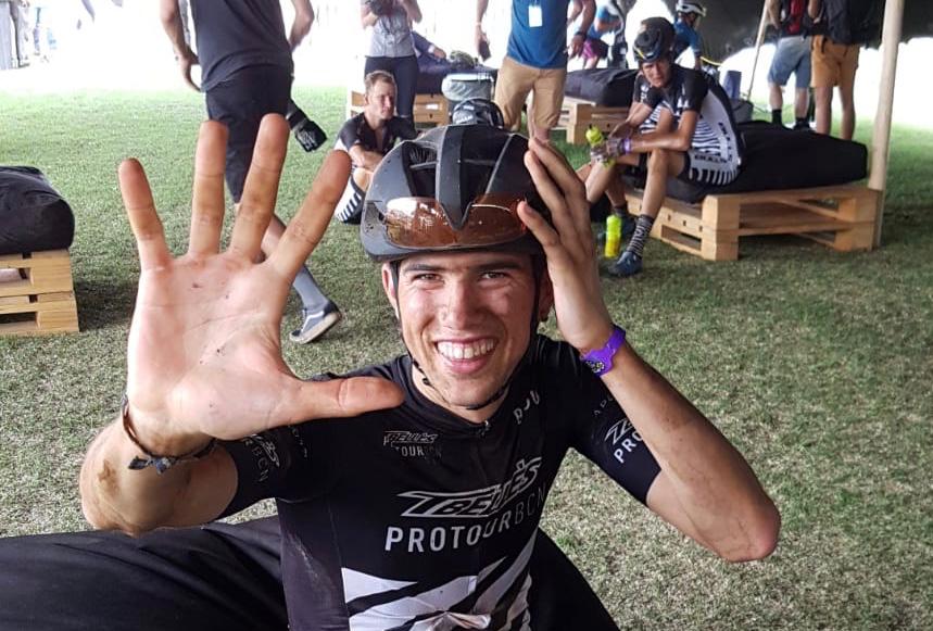 A6ADFA18 10CC 4D2D 9605 3CA8AC4BDB12