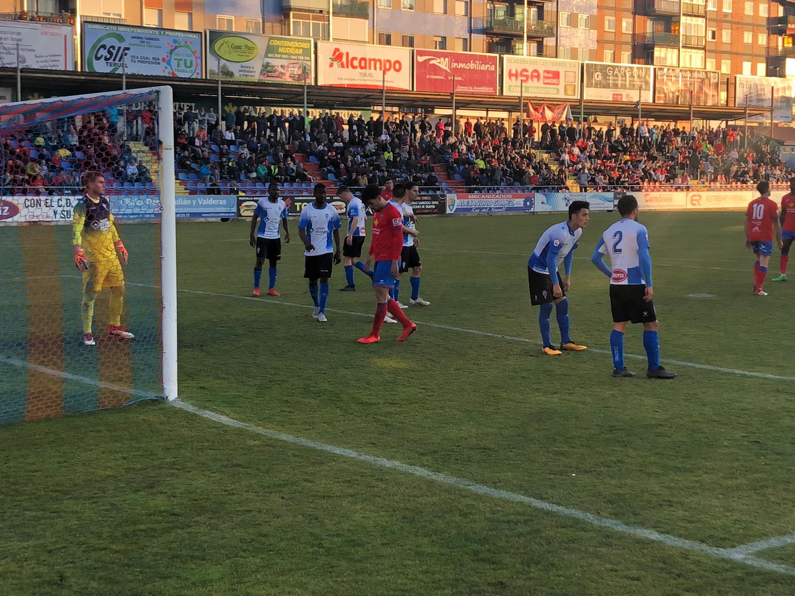 B6F6B118 39FB 45D9 AF8C 9503BBFC9FDD