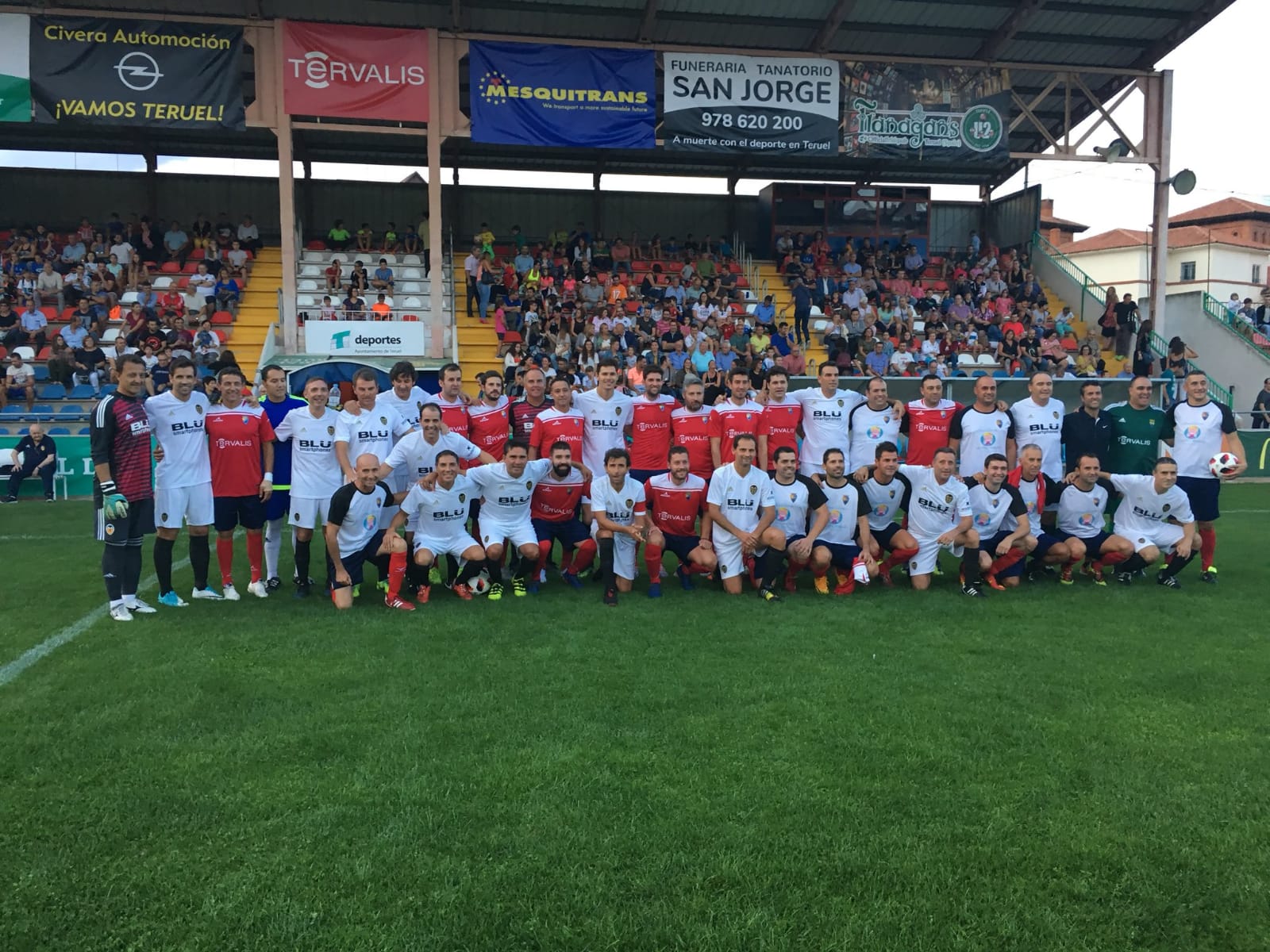 C6B5B184 5886 4875 BFD4 585434FA2C05