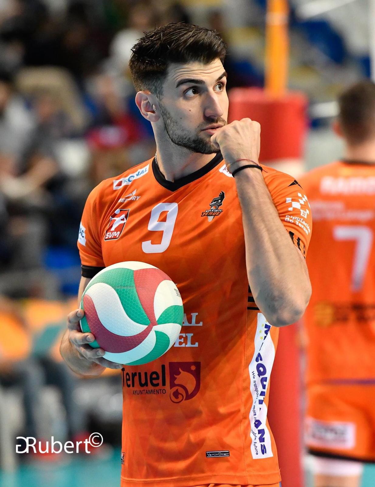 D5A2F7AF 77AE 4687 AE5D E44AF37FD067