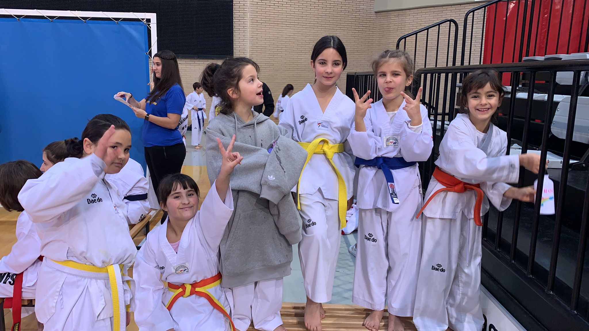 16F3AC85 5161 45AE 8303 696BB3BA19E3