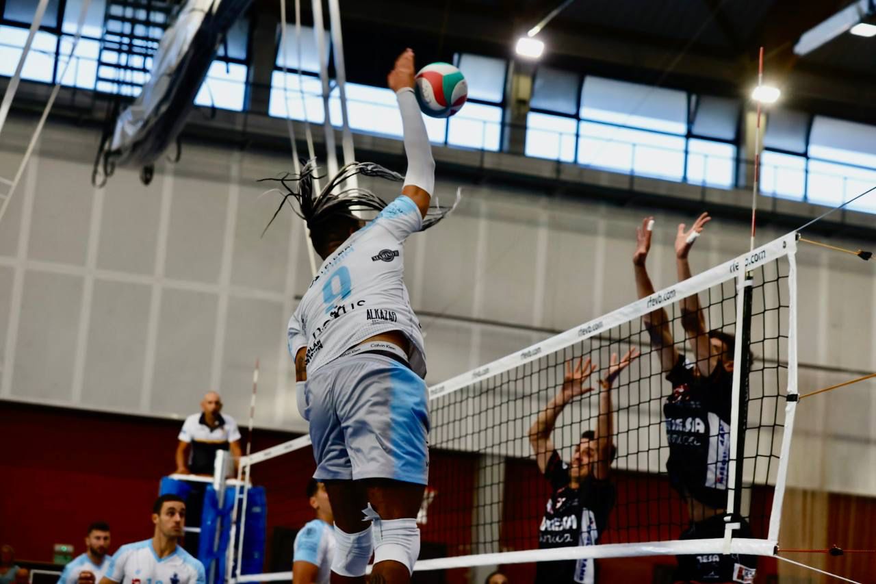 2EF7F5D1 EE53 4C7B 9EC0 FDEAA2E13FDB